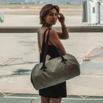 Geantă compactă, impermeabilă pentru sport și călătorii – Zulupack® Yoggy 16L IP65 gri/camel